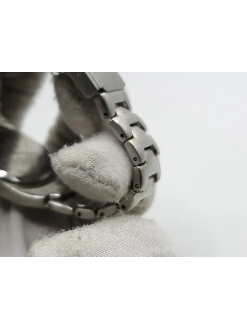 Mudd Heart Shape Dial Quartz Watch New Battery Silver Tone 24mm